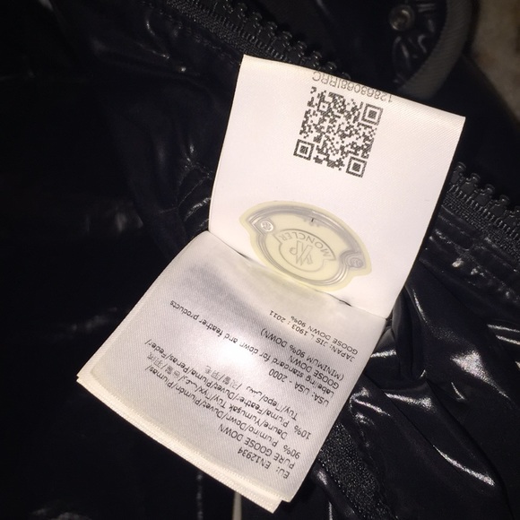 Moncler Size 5